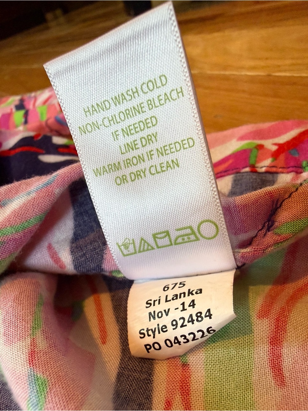 Lilly Pulitzer Sarasota Tunic Top In The Vias Navy Blue Pink Green Floral Sz XXS - Picture 7 of 12